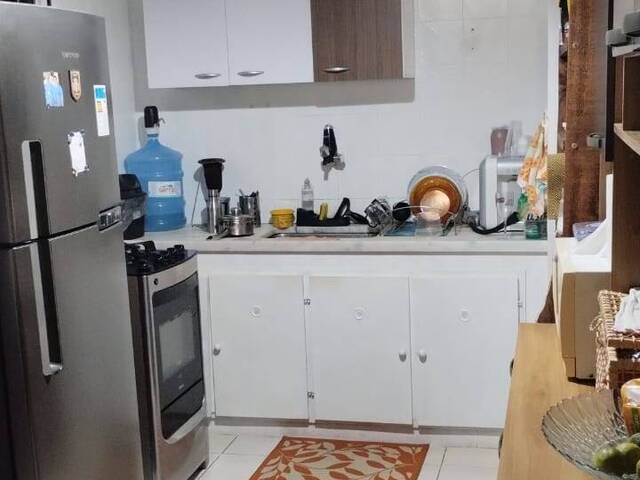 #241 - Apartamento para Venda em São Pedro da Aldeia - RJ